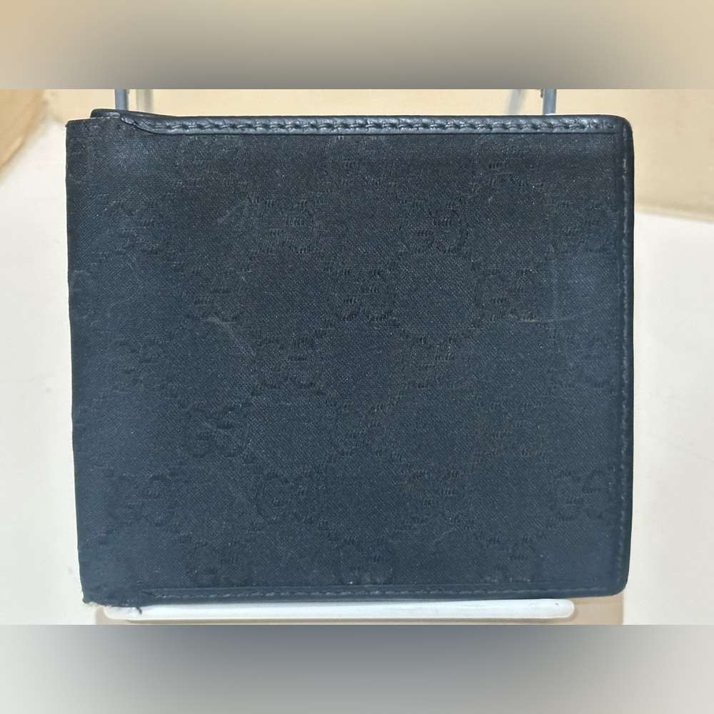 Gucci Black Monogrammed Men’s Bifold Wallet - Picture 2 of 13